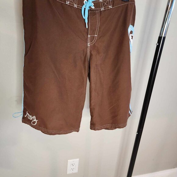 Roxy Board Shorts - 9 - Picture 5 of 6